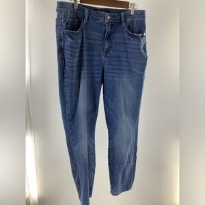 Lucky brand jeans Women’s 14 / 32 Ankle excellent condition Blue , five pocket.